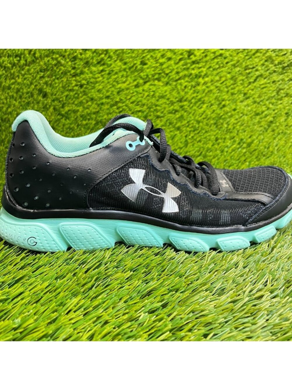 Under Armour Micro G Assert 6 Womens Size 9 Black Running Walking Shoes Sneakers